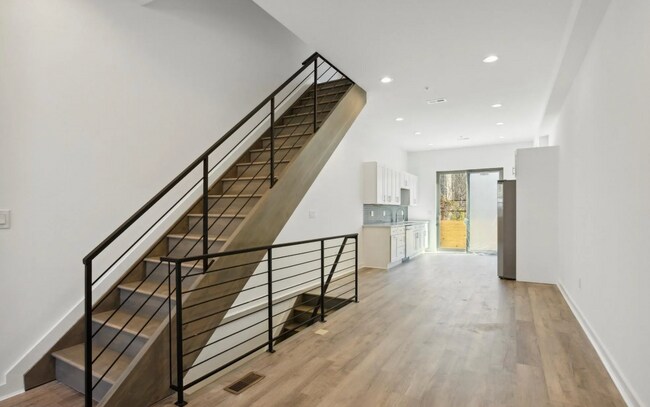 Foto del edificio - 721 N Dekalb St