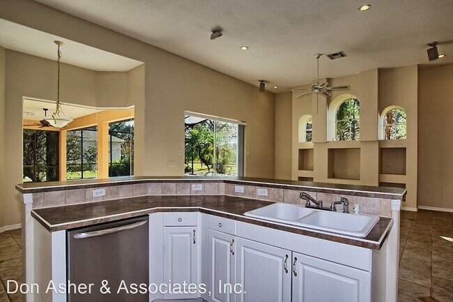 Foto del edificio - 4 br, 3 bath House - 13566 Banana Bay Dr.