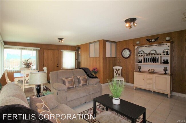 Building Photo - 4 br, 2 bath House - 9082 Marlene Ave