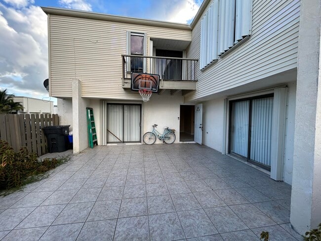 Foto del edificio - 11983 Shakerwood Ln