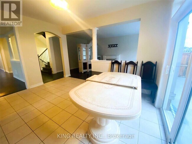 Building Photo - 43 Hoxton Rd