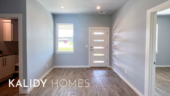 Foto del edificio - 206 Olde Ml Ct