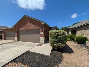 Building Photo - 1211 Old FM 306