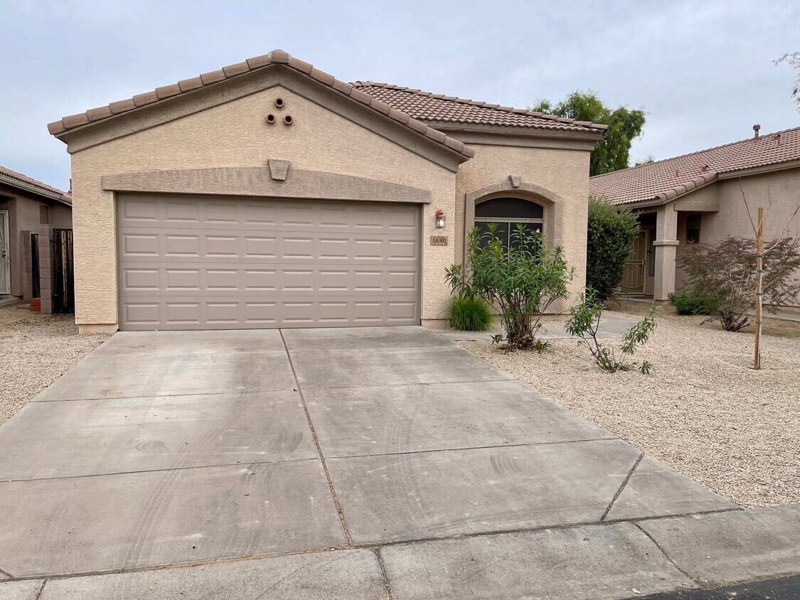 Front house - 18301 N 90th Ave