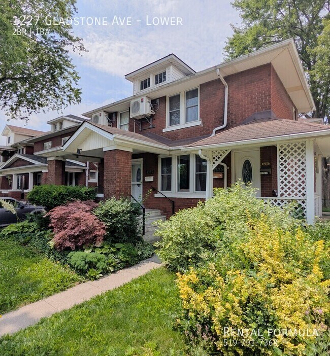 Photo du bâtiment - 1227 Gladstone Ave