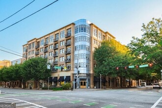 Building Photo - 201 W Ponce de Leon Ave