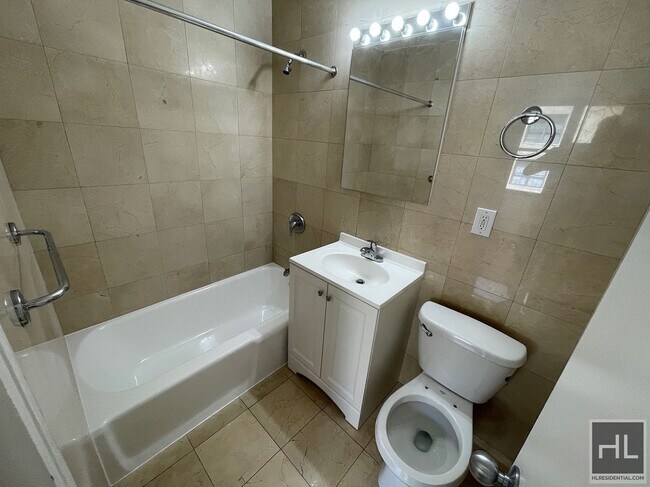 Foto del edificio - EAST 49 STREET