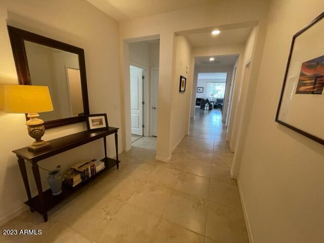 Building Photo - 40861 W Little Dr