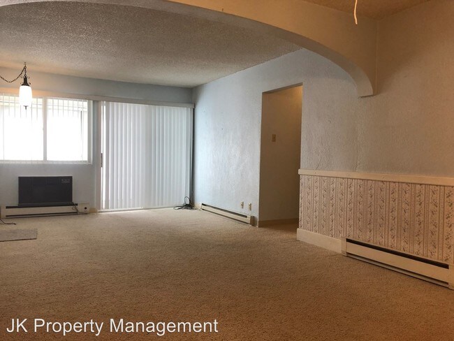 Foto del edificio - 3 br, 1.5 bath Apartment - 925 1st Ave N #209