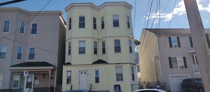 Building Photo - 49 Burrell St