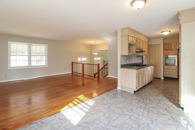 Foto del edificio - 310 Anchor Dr