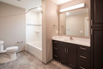 Interior Photo - Leonia Manor