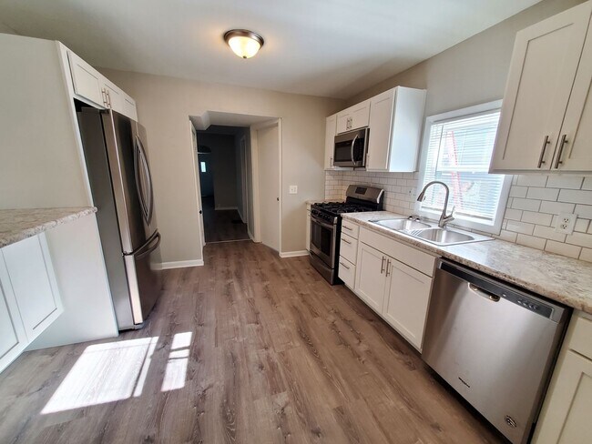 Foto del edificio - 5BR Home in Belknap Lookout, Walk to Downtown and Medical Mile