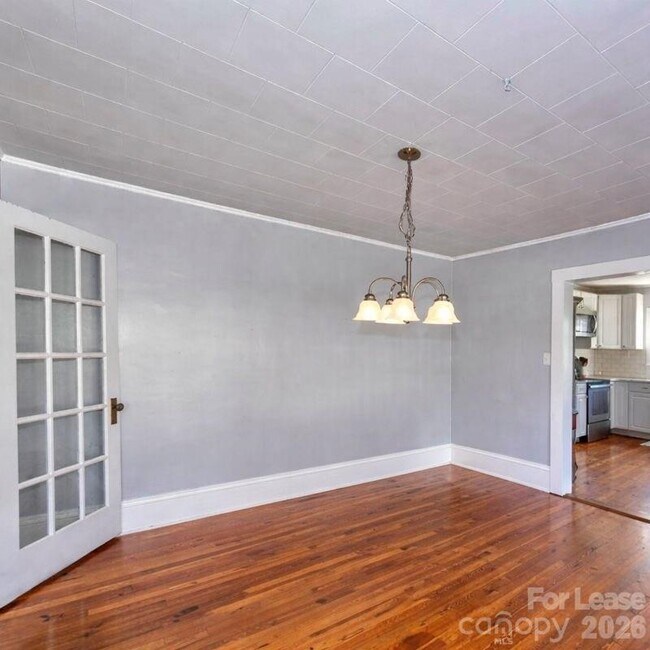 Foto del edificio - 508 S Main St