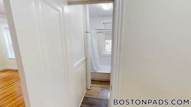 Building Photo - 1185 Boylston St