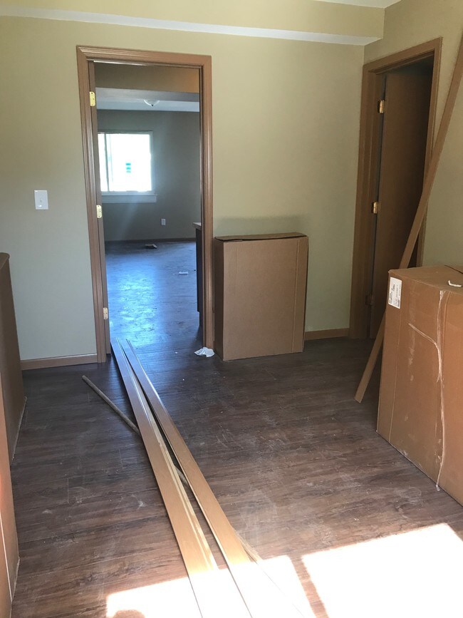 Building Photo - 2619 Sierra Dr