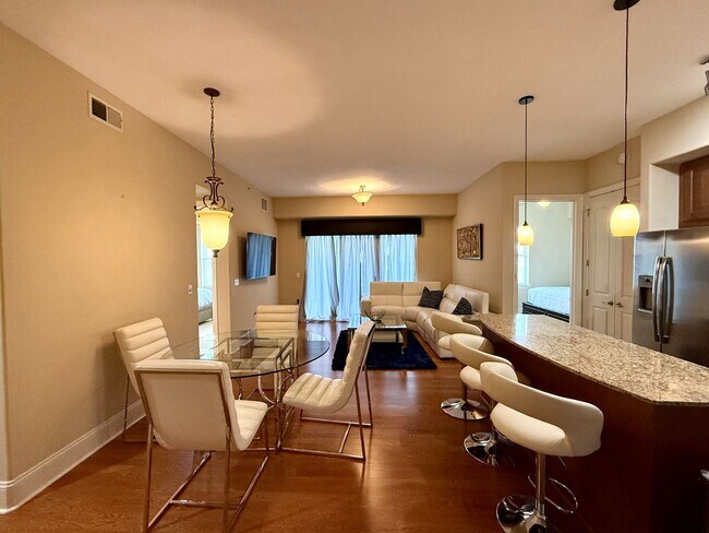 Foto del edificio - T.R. Lawing Realty Property