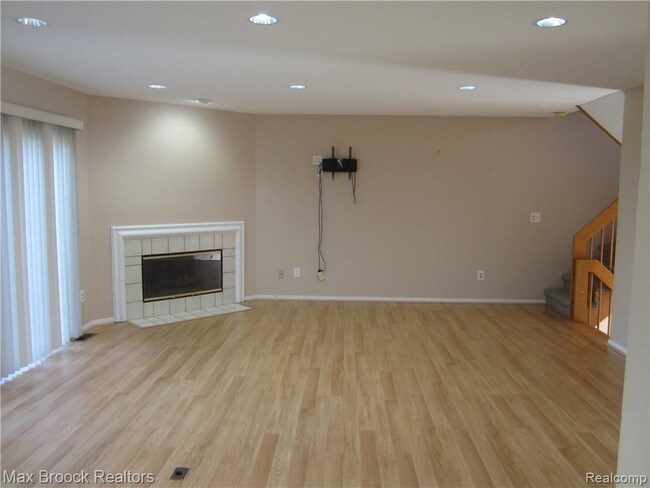 Foto del edificio - 4250 Breckenridge Dr