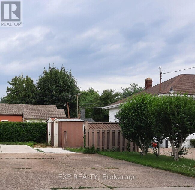 Building Photo - 92 Margery Ave