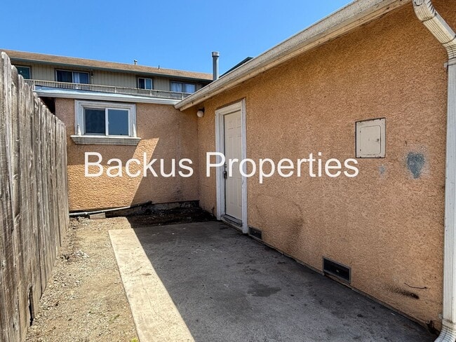 Foto del edificio - 516 James St