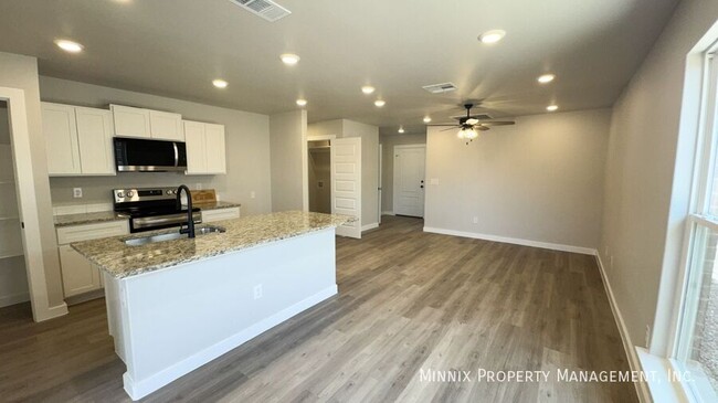 Building Photo - 14505 Quanah Ave