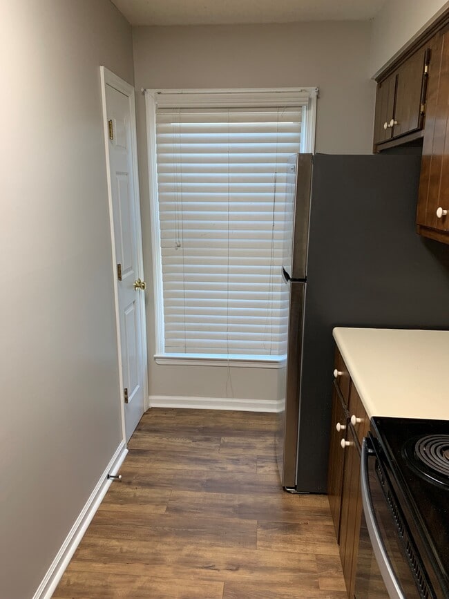 Building Photo - 6 Townes Ct