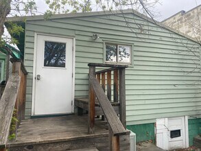 Building Photo - 22 S Woodard Ave