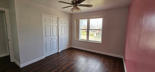 Foto del edificio - 1063 Willow Brook Dr