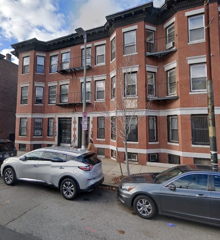 Primary Photo - 53 S Huntington Ave