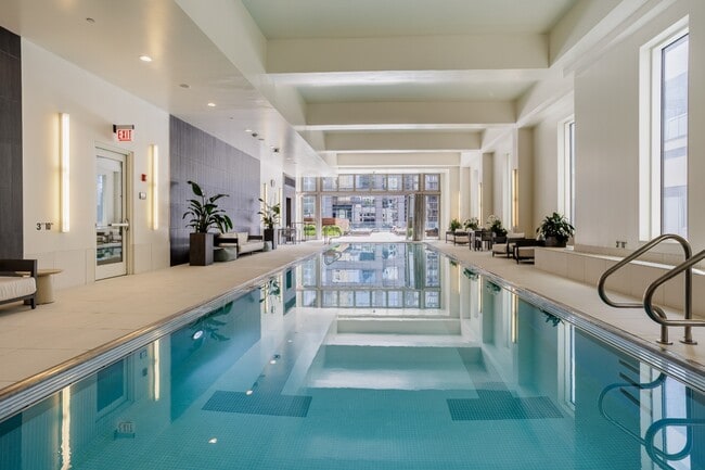 Building Photo - OneEleven