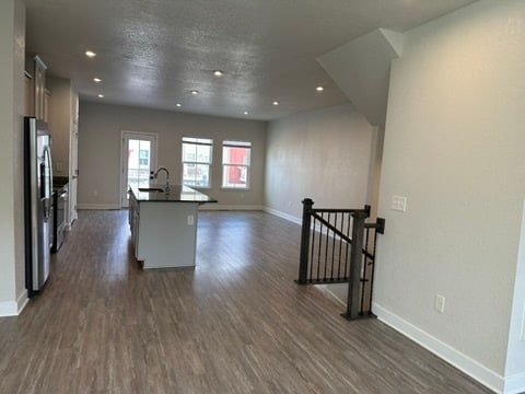 Building Photo - 116 Spring Grove Way