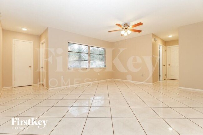 Foto del edificio - 3309 22nd Ave W