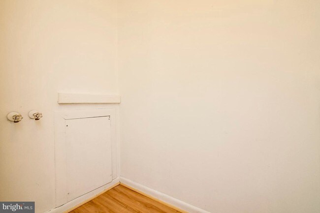 Foto del edificio - 10100 Campus Way S