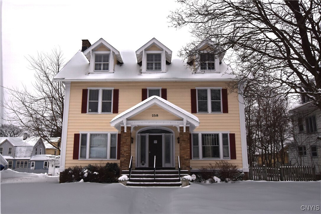 Primary Photo - 2318 Genesee St