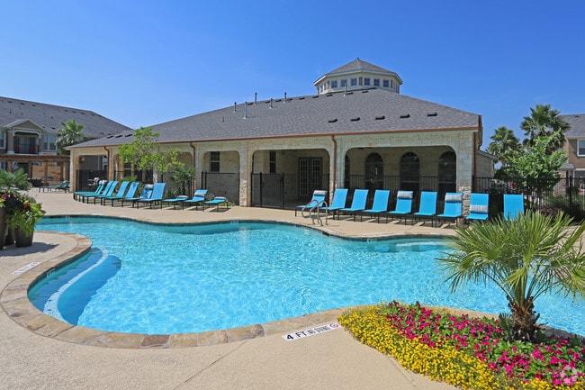 Avenues at Creekside, New Braunfels Texas - Avenues at Creekside