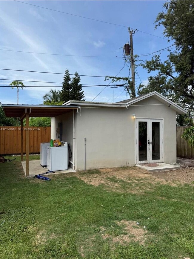 Building Photo - 1360 NW 9th St