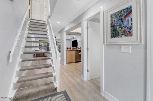 Building Photo - 790 Meadowland Dr