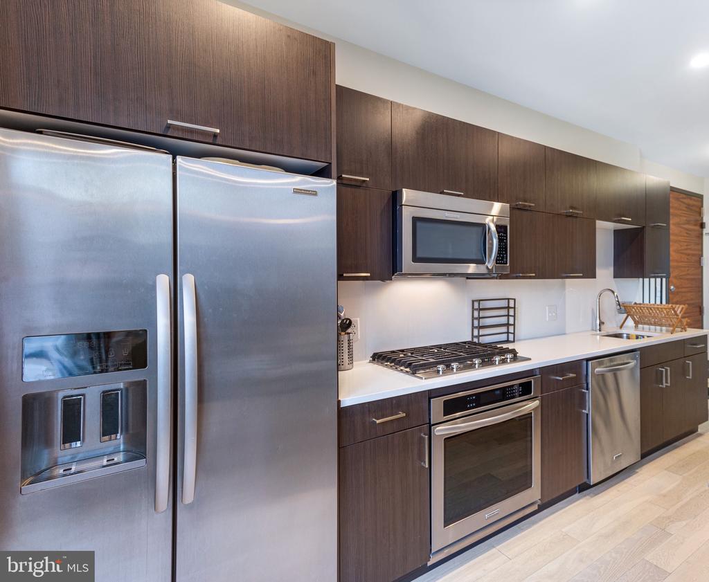 Foto principal - 1350 Maryland Ave NE