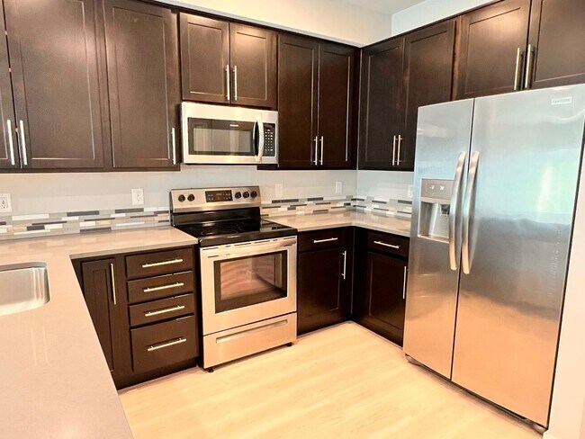 Foto del edificio - 3Bd/3Ba Lynnwood Townhouse