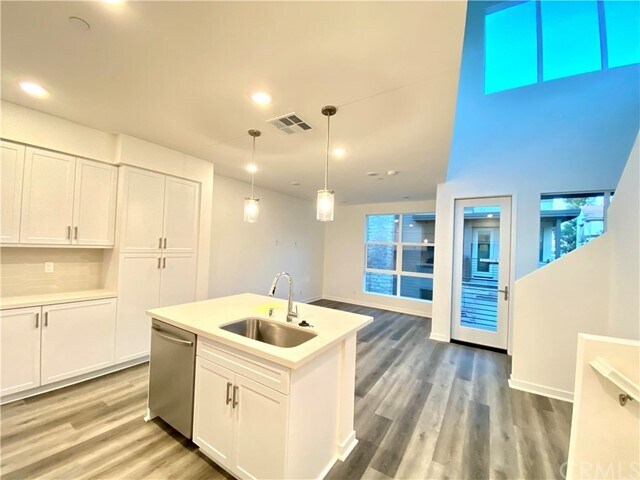 Building Photo - 11050 Luminate Dr