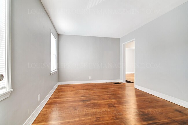 Building Photo - 4148 Hillview Ave