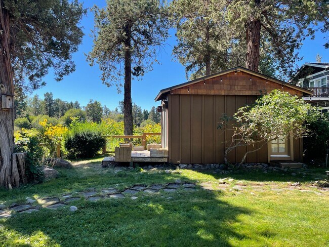 Building Photo - Deschutes Riverfront Home in Tumalo | 3 Bed + Office | Landscaping Included