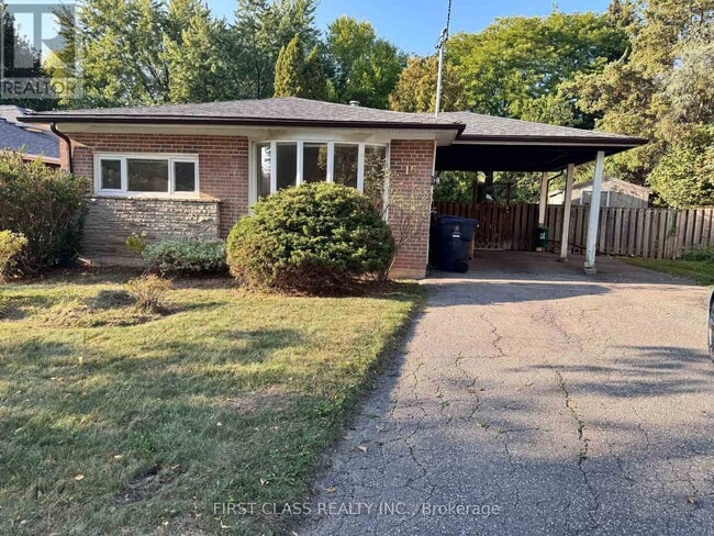 Building Photo - 16 Trailside Dr