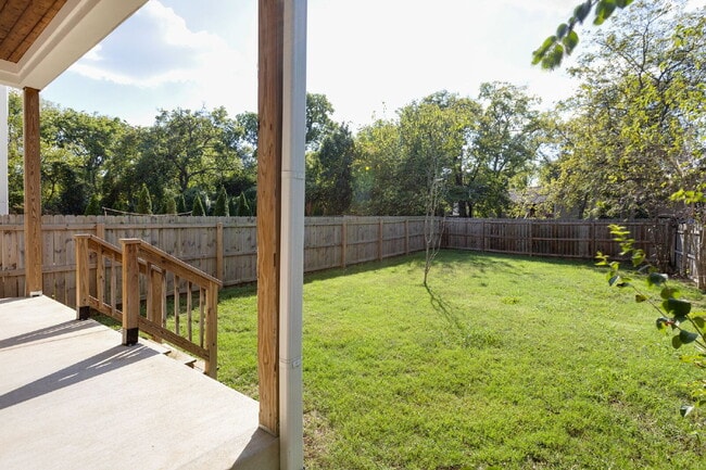 Building Photo - "Charming 4-Bedroom Nashville Oasis with E...