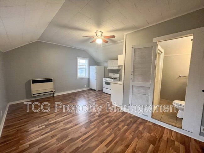 Building Photo - 410 N Monroe St