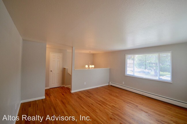 Building Photo - 1022-1024 S Arbutus St