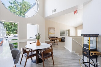 Building Photo - Dorado Heights