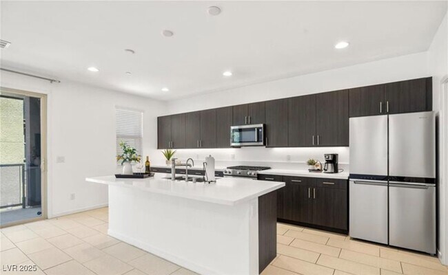 Foto del edificio - 11278 Kraft Mountain Ave