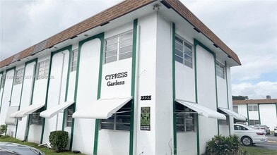 Building Photo - 2225 Polk St