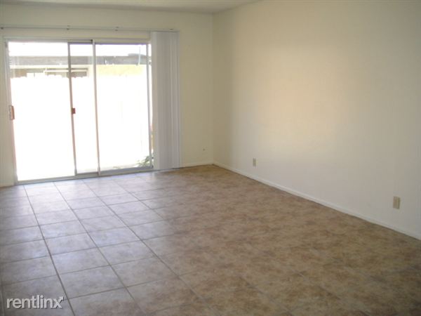 Building Photo - 269 N Mayflower St
